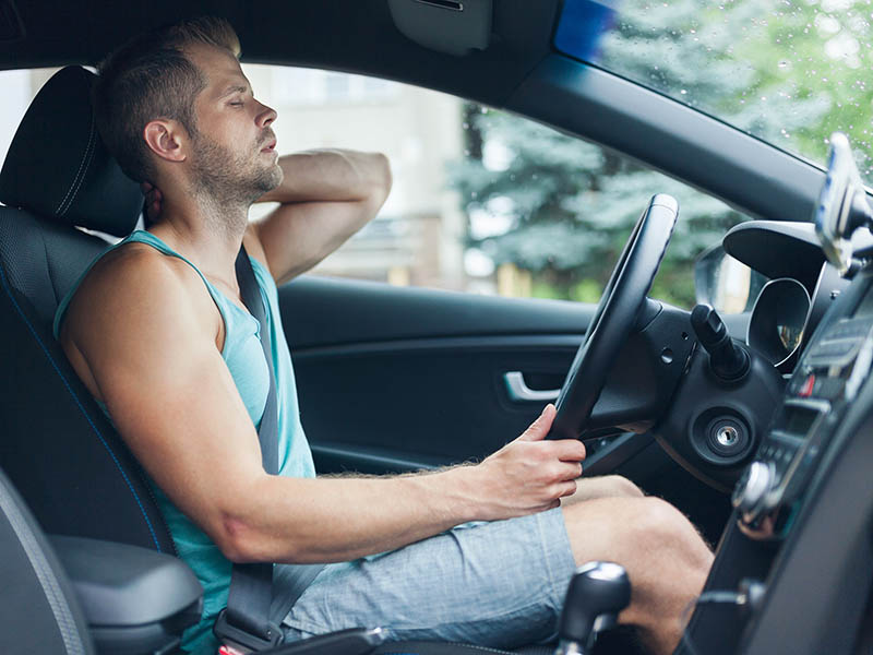 Atelier posture et étirements en voiture