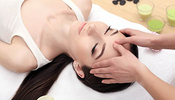 Massage tête nuque épaules en entreprise